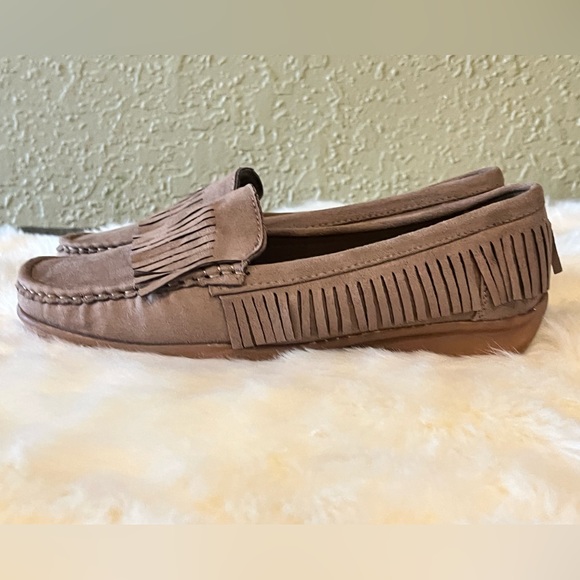 Pierre Dumas - Taupe Tan Fringe Suede Moccassins Loafers Flats Slide On Shoes - Picture 2 of 11